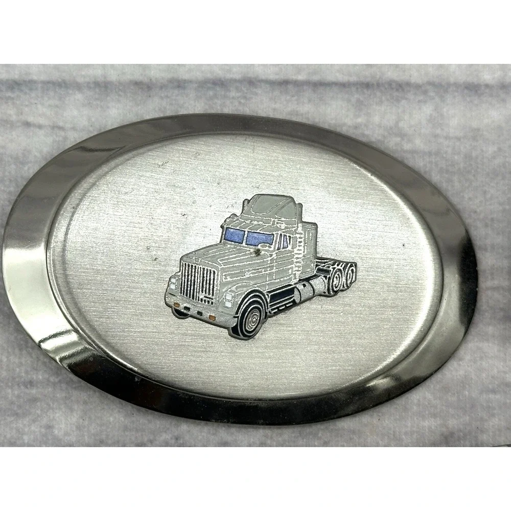 3 VINTAGE TRUCKING BELT BUCKLES - FREIGHTLINER BY TONKIN INC / 2 UNMARKED‎